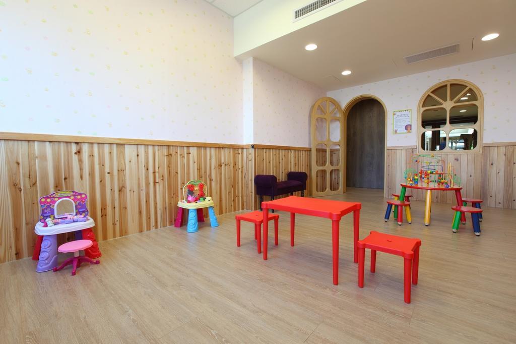 Chateau De Chine Hotel Hualien Kültér fotó Childcare center
