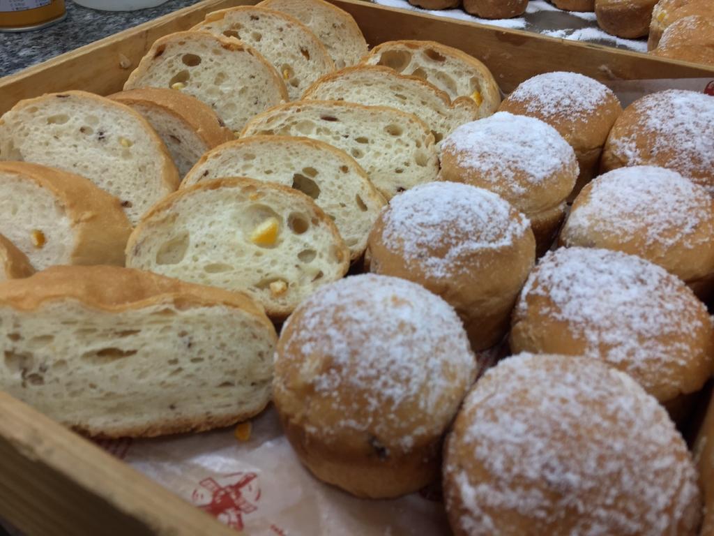 Chateau De Chine Hotel Hualien Kültér fotó Buns and bread